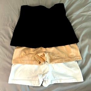 “Skinny Girl Smoothers and Shapers” in nude, white, and black boy shorts style.